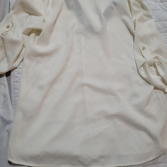 Beautiful blouse - Picture 5 of 5